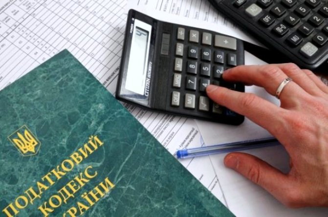 В октябре плательщики Тернопольщины оплатили 639 800 000 грн платежей, что на 145 100 000 грн или на 29,3% больше, чем в прошлогоднем октябре